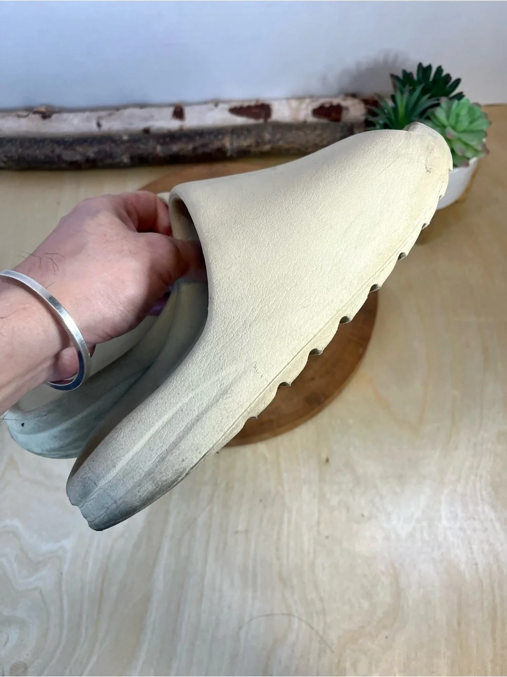 Adidas Yeezy Slides - Beige - Men's Size 8 / Women's 10